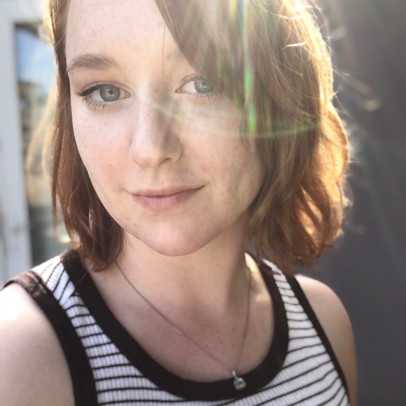 Meet your Posher, Colleen - Picture 1 of 1